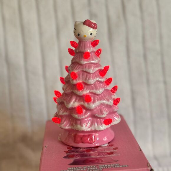 2024 Hello Kitty Pink Ceramic Xmas Tree w/ Lights – Kawaii Holiday Décor - Picture 1 of 7